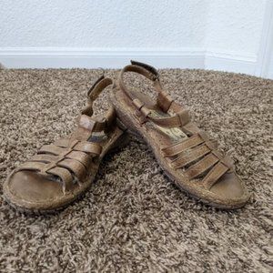 B.O.C Born brown strappy sandals